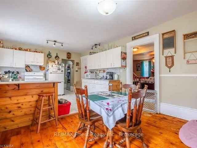 House For Sale in Greater Napanee, Ontario