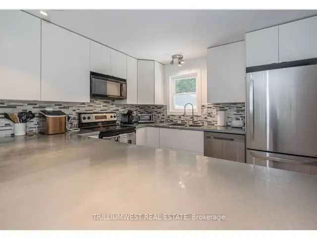 Gorgeous Modern Renovated 3+1 Bedroom Home Mallory Beach Seasonal Views