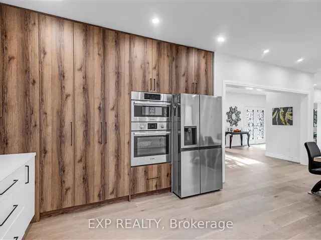 House For Sale in East Gwillimbury, Ontario