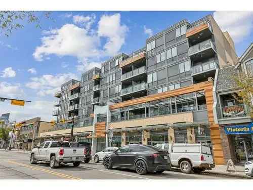 Luxury 1 Bedroom Condo in Kensington Calgary