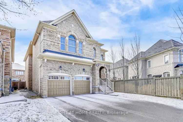 House For Sale in Brampton, Ontario