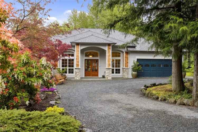 Luxury Lantzville Estate: 2052 sq ft Rancher 1.1 Acres