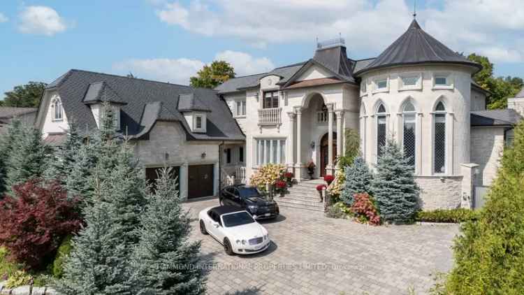 House For Sale in Vaughan, Ontario