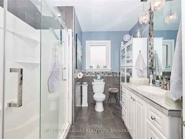 House For Sale in 13, Lakeview Avenue, St. Catharines, Ontario