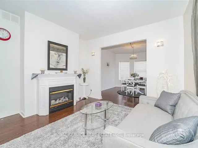 House For Sale in Oshawa, Ontario