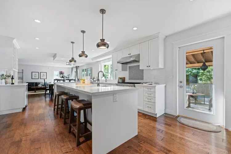 Ocean Park Family Home 4-Bed 1300+sqft Sundeck