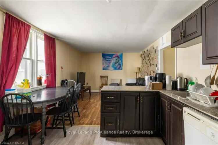 House For Sale in Kingston, Ontario