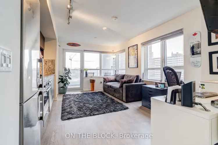 Condo For Rent in Toronto, Ontario