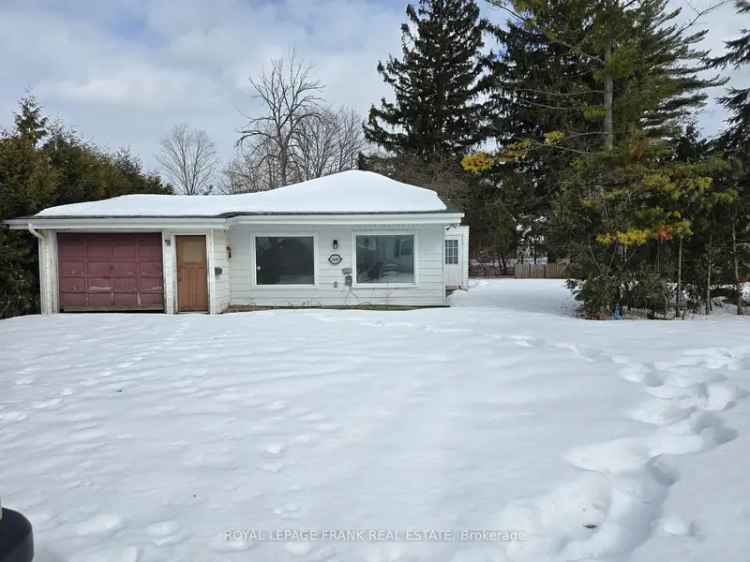 House For Sale in 400, Kingston Road, Pickering, Ontario