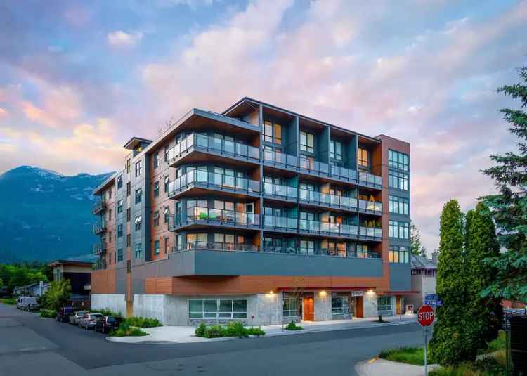 A $818,000.00 Apartment/Condo with 2 bedrooms in Downtown SQ, Squamish