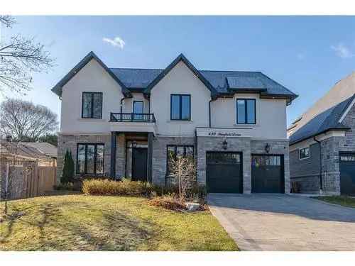 4-Bedroom Detached Home in Bronte Oakville