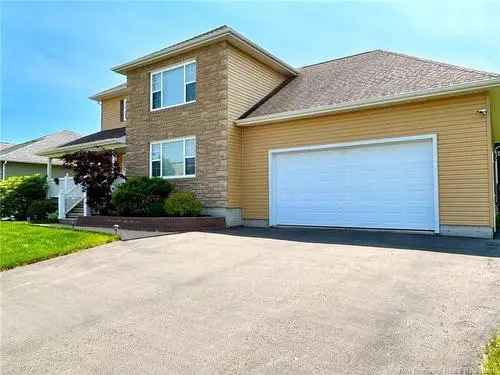 House For Sale In Moncton, New Brunswick