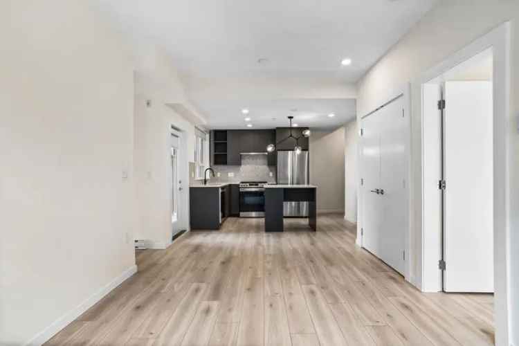 Willoughby Town Centre Condo 2 Bed 2 Bath 934 Sq Ft 2 Parking
