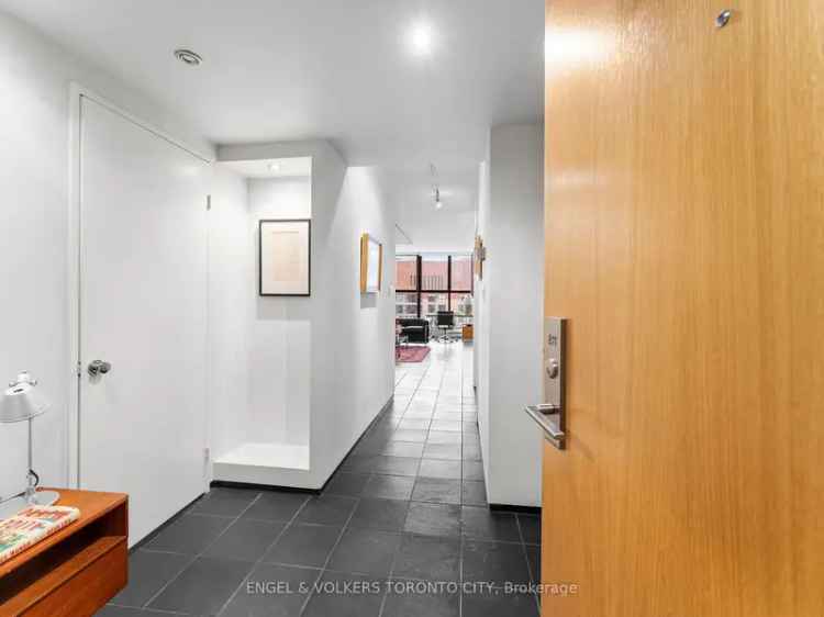 House For Sale in 35, Church Street, Toronto, Ontario