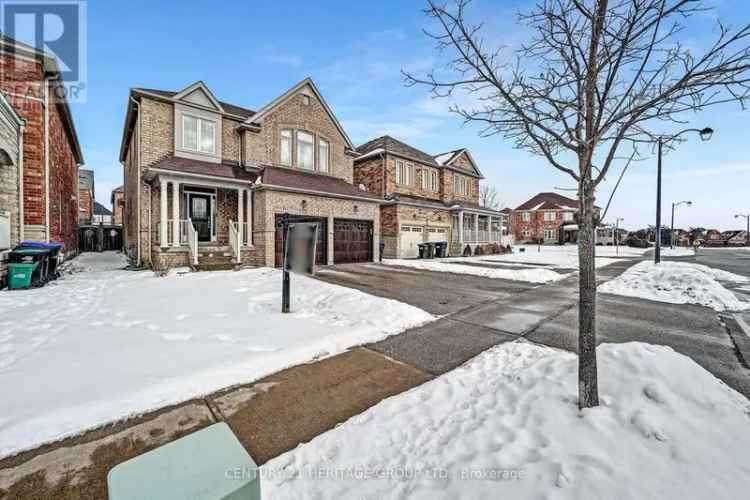 Bradford Home: Modern Elegance, 4 Bedrooms, Chef's Kitchen