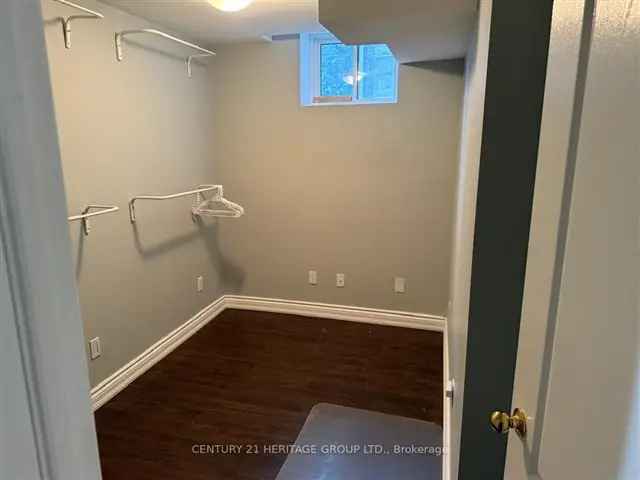 House For Rent in Georgina, Ontario