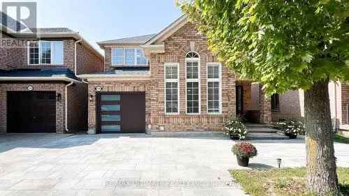 House For Sale In West Oak Trails, Oakville, Ontario