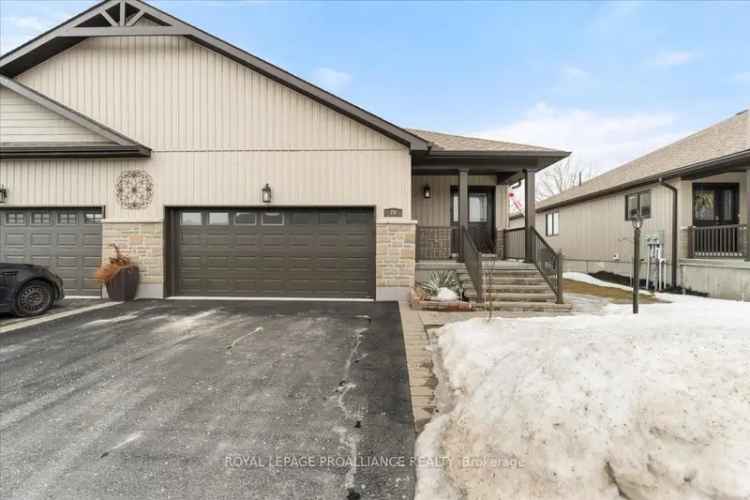 2 Bedroom Semi-Detached Home Backing Onto Parkland