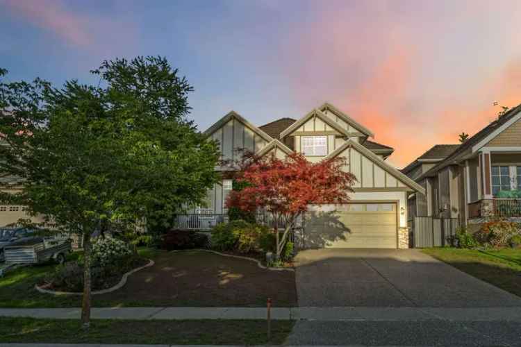7-Bed 4.5-Bath Home Clayton Heights Near Schools and Transit