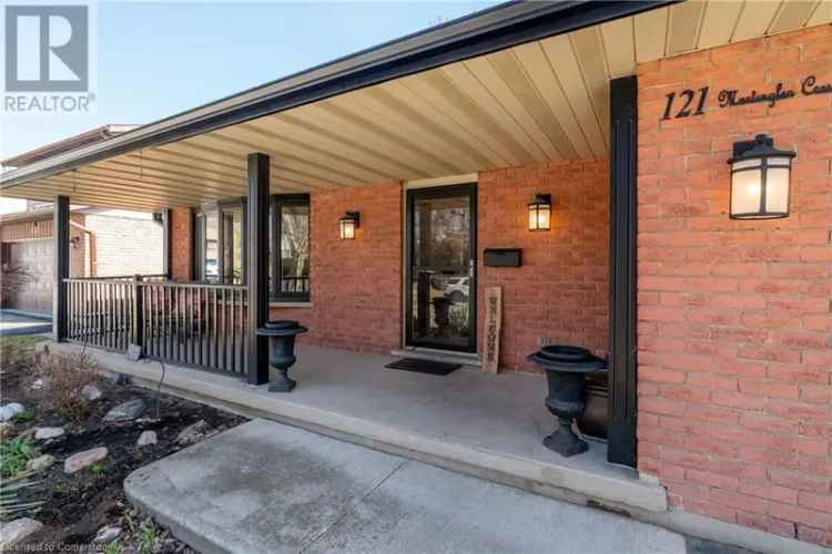 4 Level Backsplit in Country Hills 3 Bed 2.5 Bath 2000 Sqft
