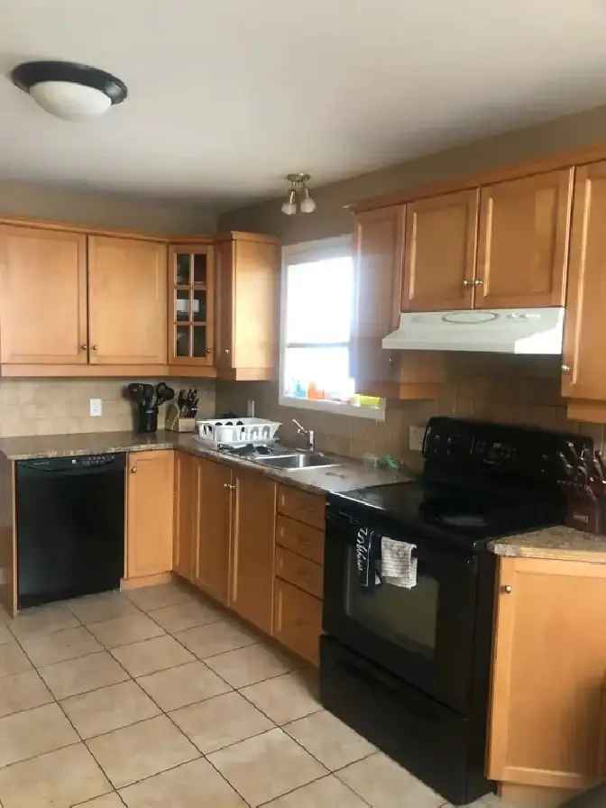 Room For Rent In Stittsville-Kanata December 1 All Inclusive