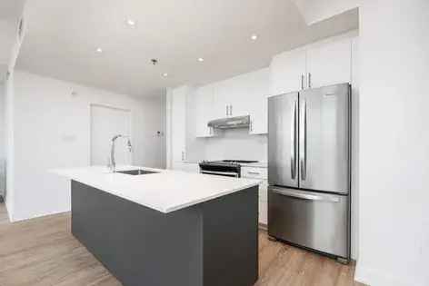 1 room apartment of 84 m² in Montreal