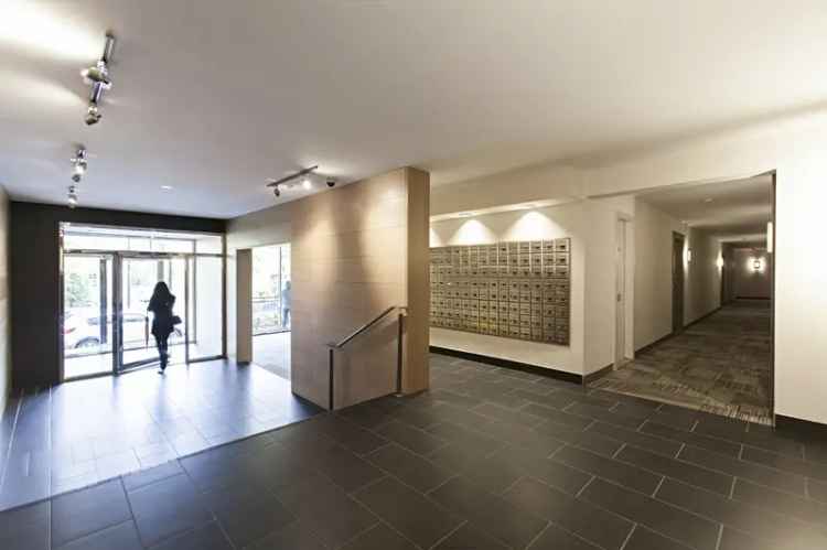 Le Chopin Renovated Apartments near University of Montreal