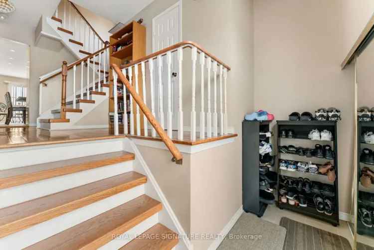 Bathurst Manor Semi-Detached Home 4 Beds 3 Baths 3364 sq ft