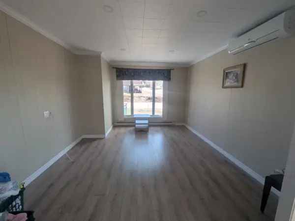 4 Bedroom Bungalow with Garage and Fruit Trees