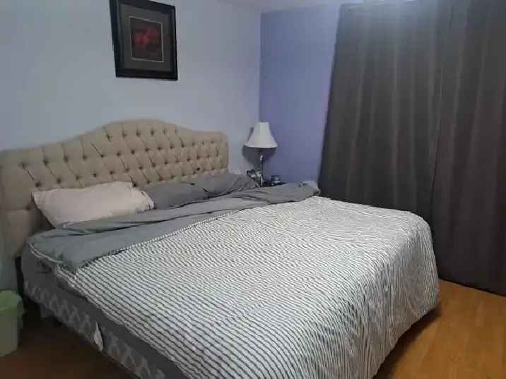 Large room for rent available Dec 1st