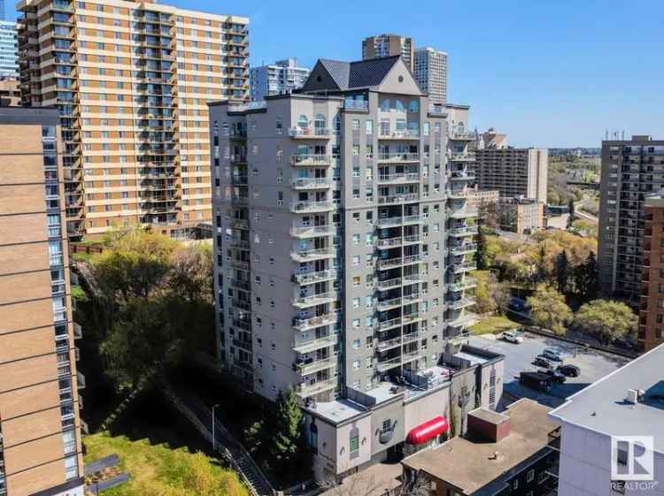 9th Floor Condo with Rooftop Patio and Amazing Views