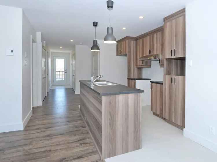 Apartment For Rent in Salaberry-de-Valleyfield, Quebec