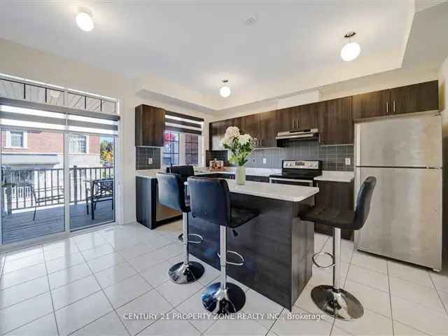 3-Bedroom Townhouse in Central Ajax