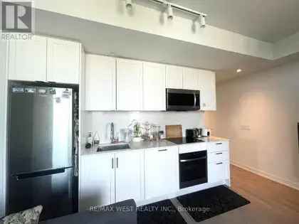 1 room apartment of 112 m² in Toronto