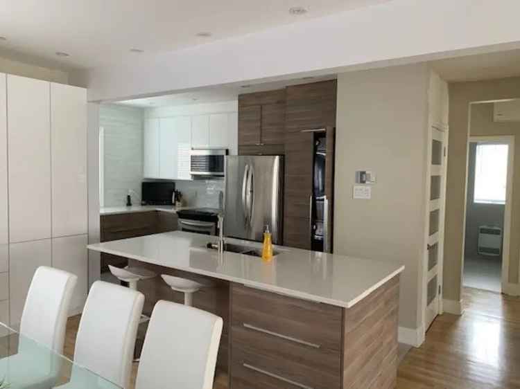 Apartment For Rent in Mount Royal, Quebec