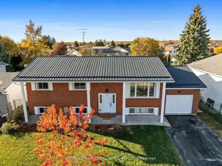 House For Sale in Brighton, Ontario