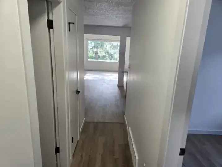 Pet Friendly Newly Renovated Westend 3 Bdrm Half-Duplex for Rent