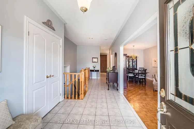 3-Bedroom Bungalow in West Woodbridge - Finished Basement - Updated Furnace