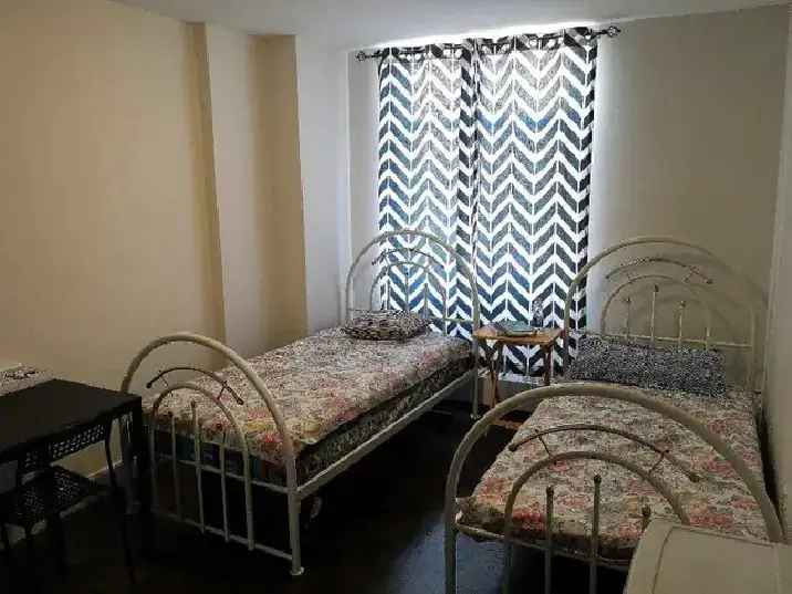 Shared furnished room for a girl from 1st Jan