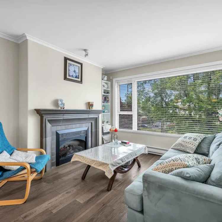 Buy Apartment in Kerrisdale with Spacious Layout and Modern Features
