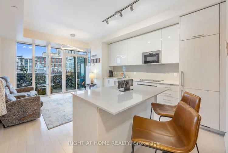 Toronto Core 1-Bedroom Condo - Bright, Modern, & Spacious