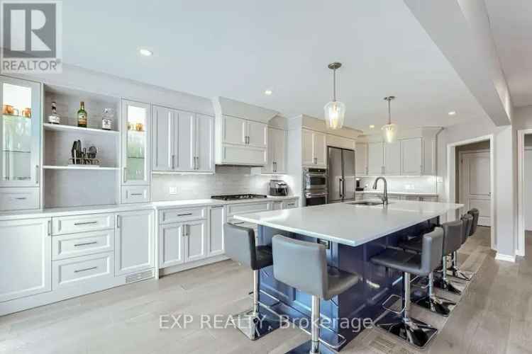 Buy Detached Home in Meadowvale Village with Unique Kitchen Features