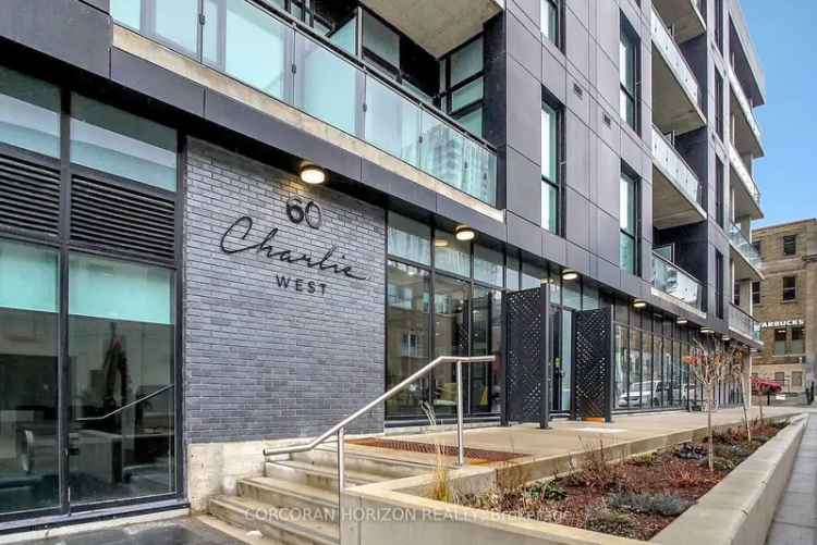 Condo For Sale in 60, Charles Street, Georgetown, Ontario