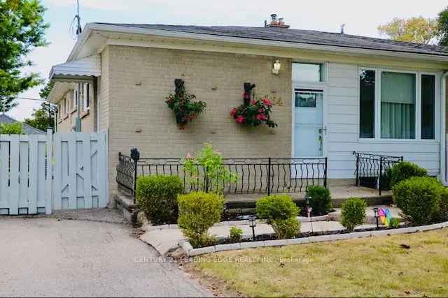 House For Sale in Rideau Lakes, Ontario