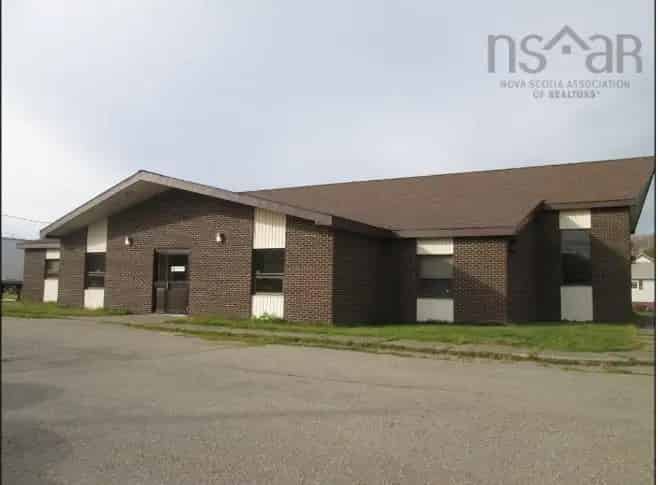 Versatile Commercial Property for Sale with Offices and Conference Rooms
