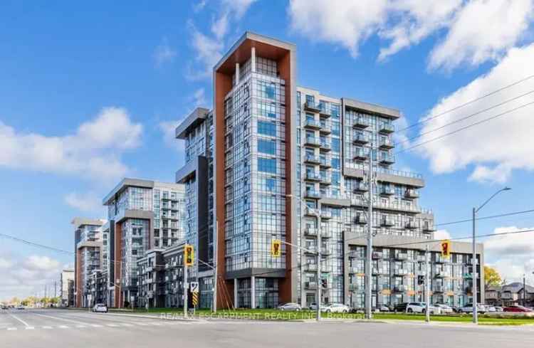 Waterdown Condo: 1-Bedroom Modern Luxury with Breathtaking Views