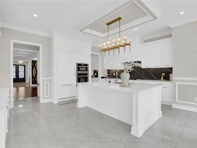 Luxury 4484 Sq Ft Home in Nobleton