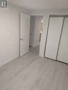 3 rooms apartment of 186 m² in Toronto