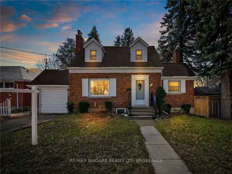 House For Sale in Brantford, Ontario