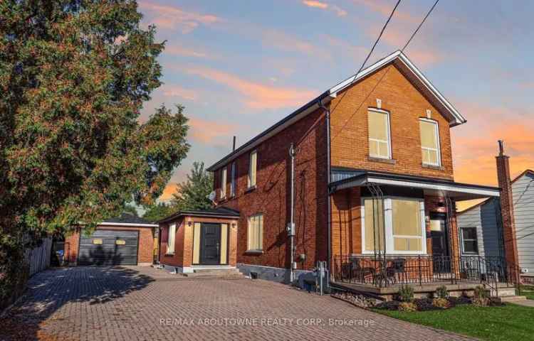 House For Sale in Hamilton, Ontario